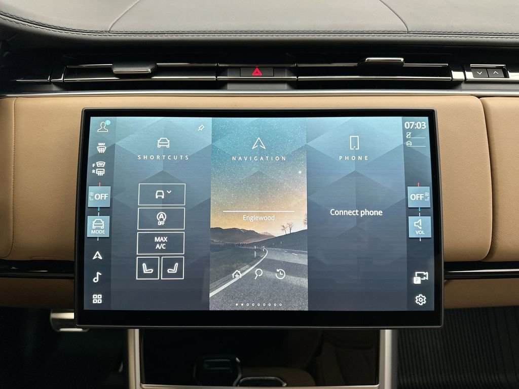 New 2026 Land Rover Range Rover Long Wheelbase SE AWD/4WD image 21