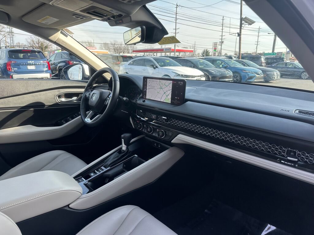 Used 2024 Honda Accord Touring image 29