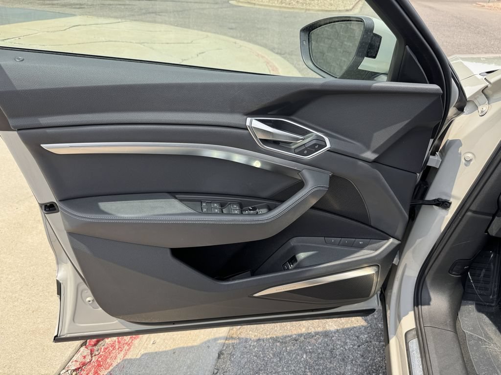 Used 2019 Audi e-tron Premium Plus AWD/4WD image 14