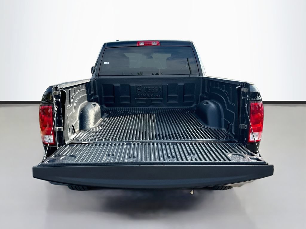 Used 2024 RAM 1500 Classic SLT AWD/4WD image 27