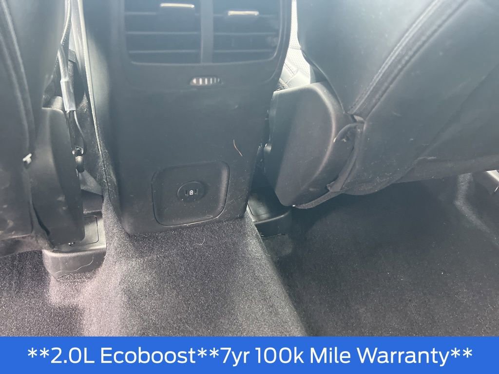 Used 2023 Ford Escape Platinum image 32