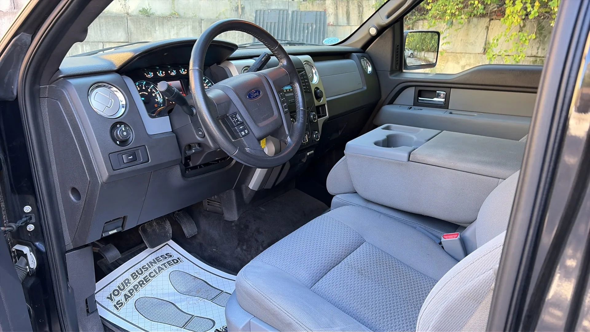 Used 2013 Ford F150 XLT w/ Luxury Equipment Group image 37