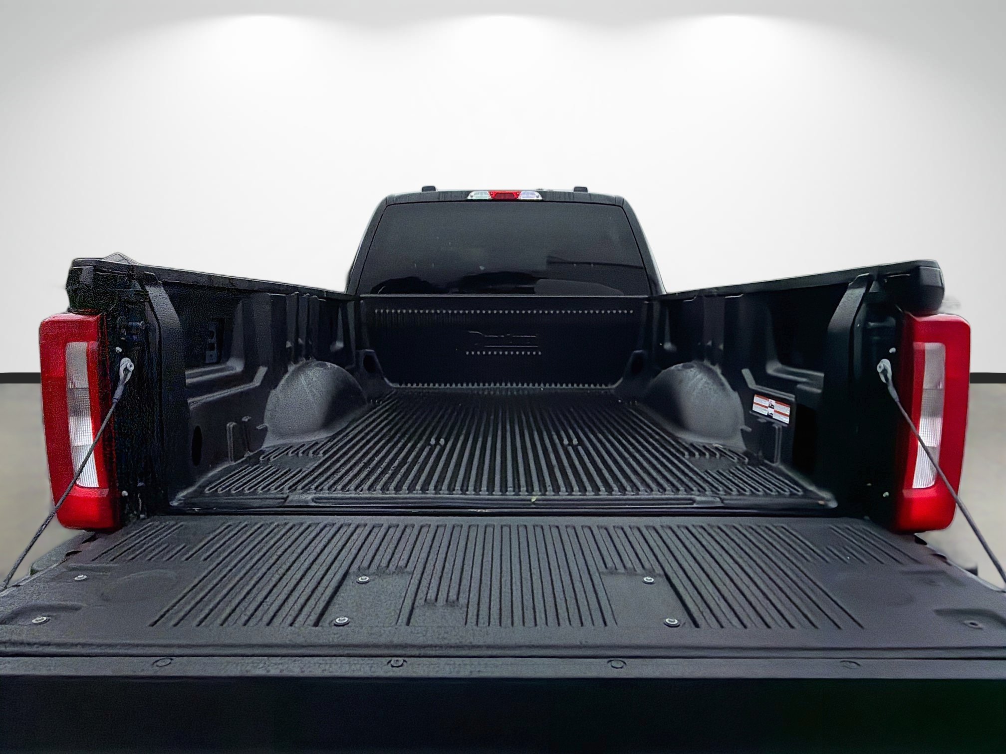 Used 2025 Ford F250 XLT AWD/4WD image 11