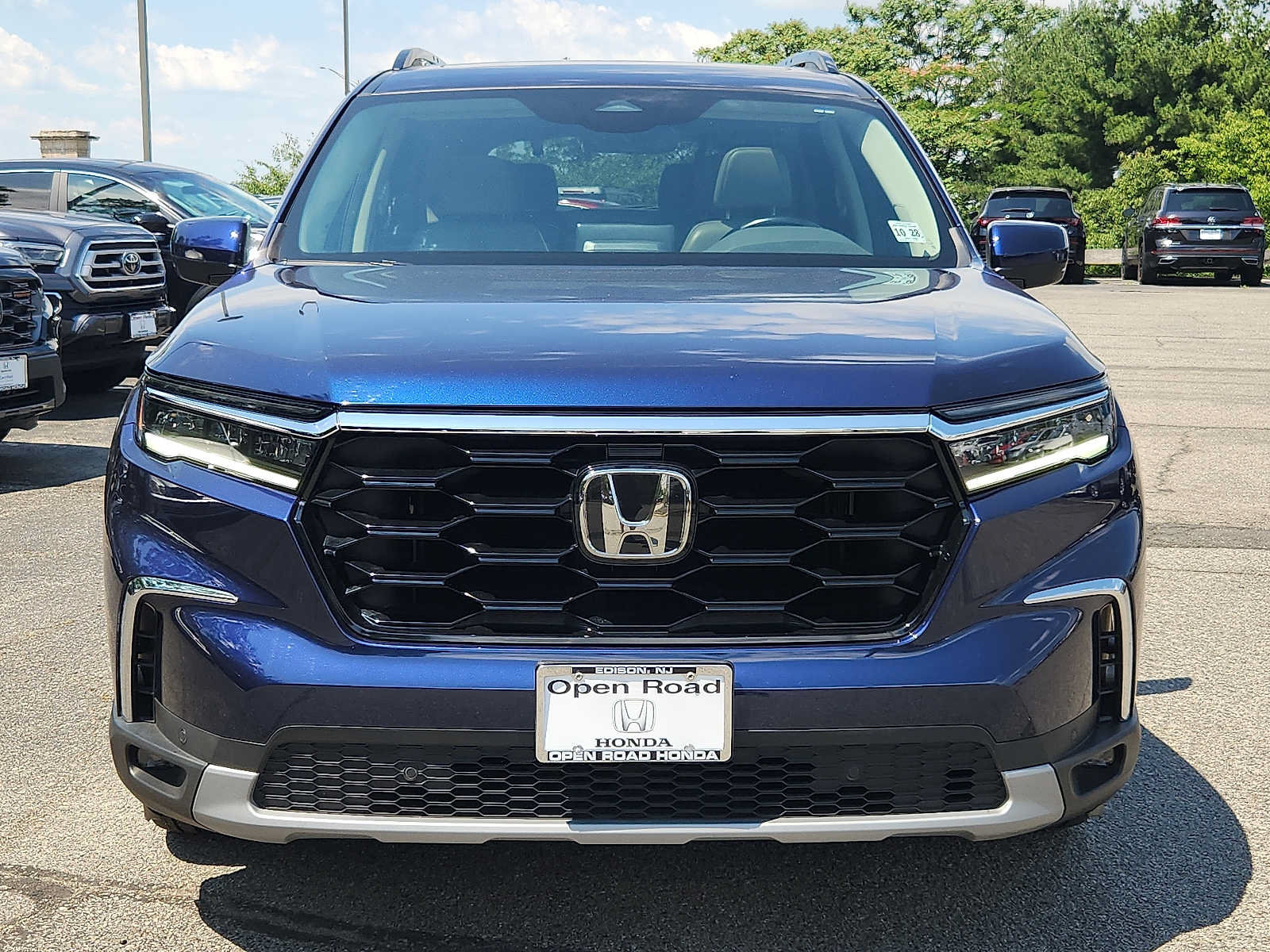 Certified 2024 Honda Pilot Touring image 2