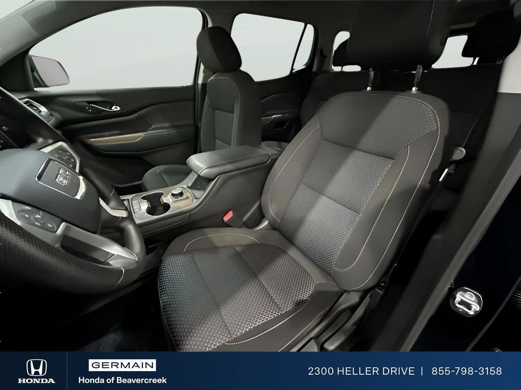 Used 2023 GMC Acadia SLE image 13