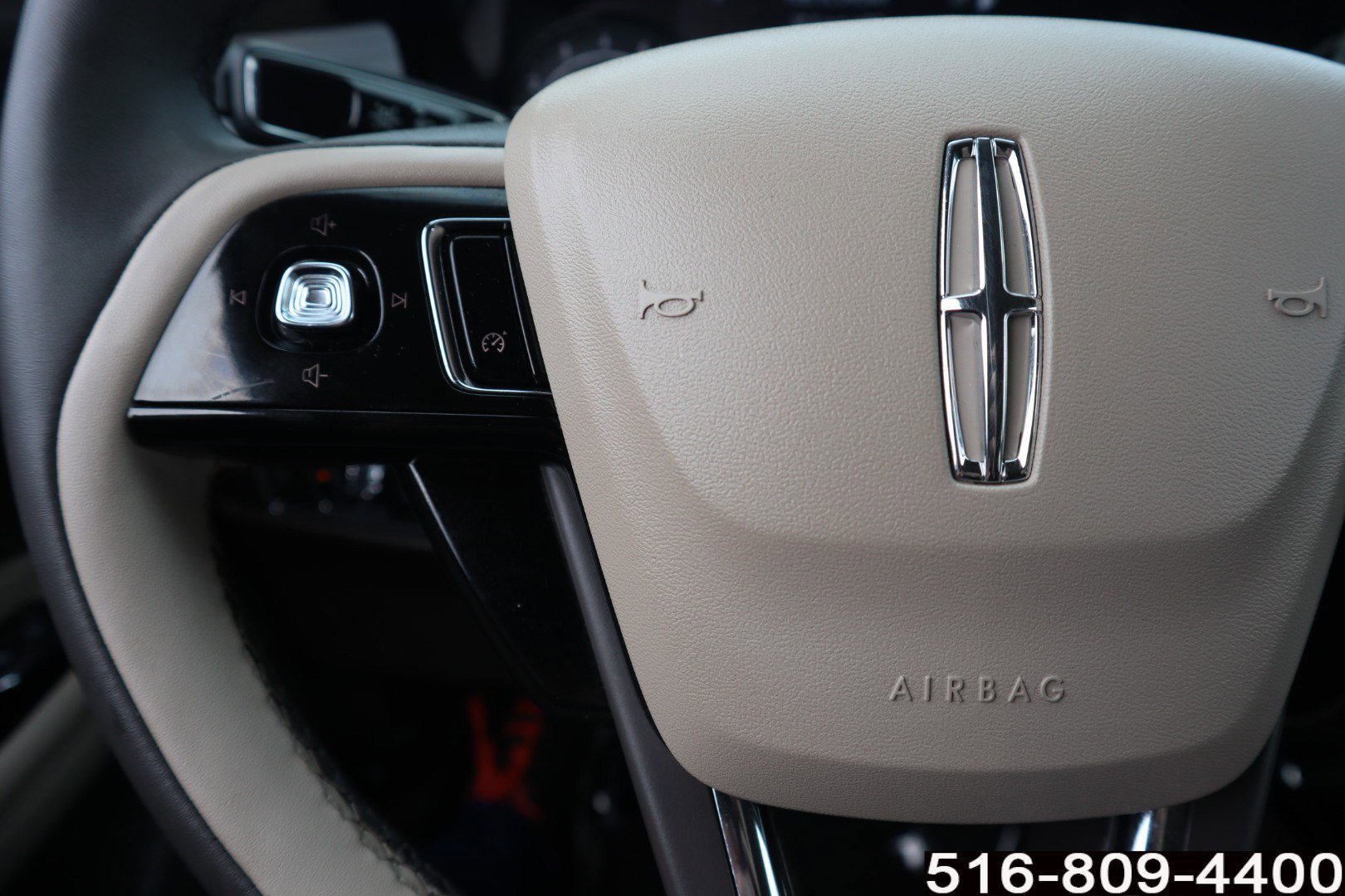 Used 2022 Lincoln Corsair AWD w/ Equipment Group 101A image 19