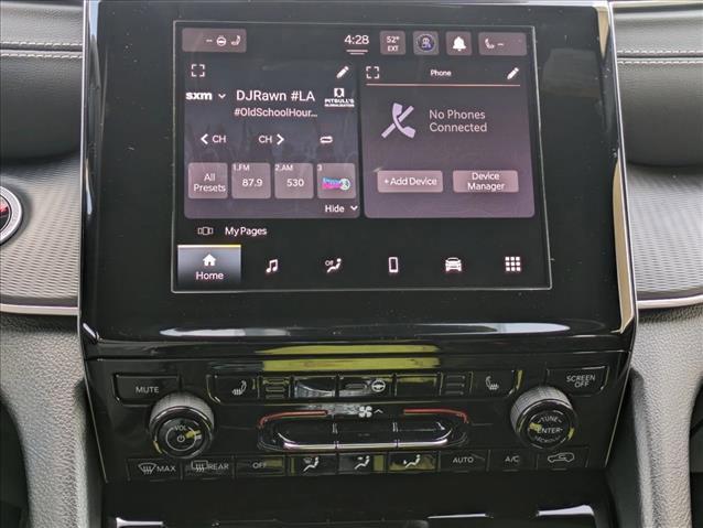 New 2024 Jeep Grand Cherokee L Altitude image 13