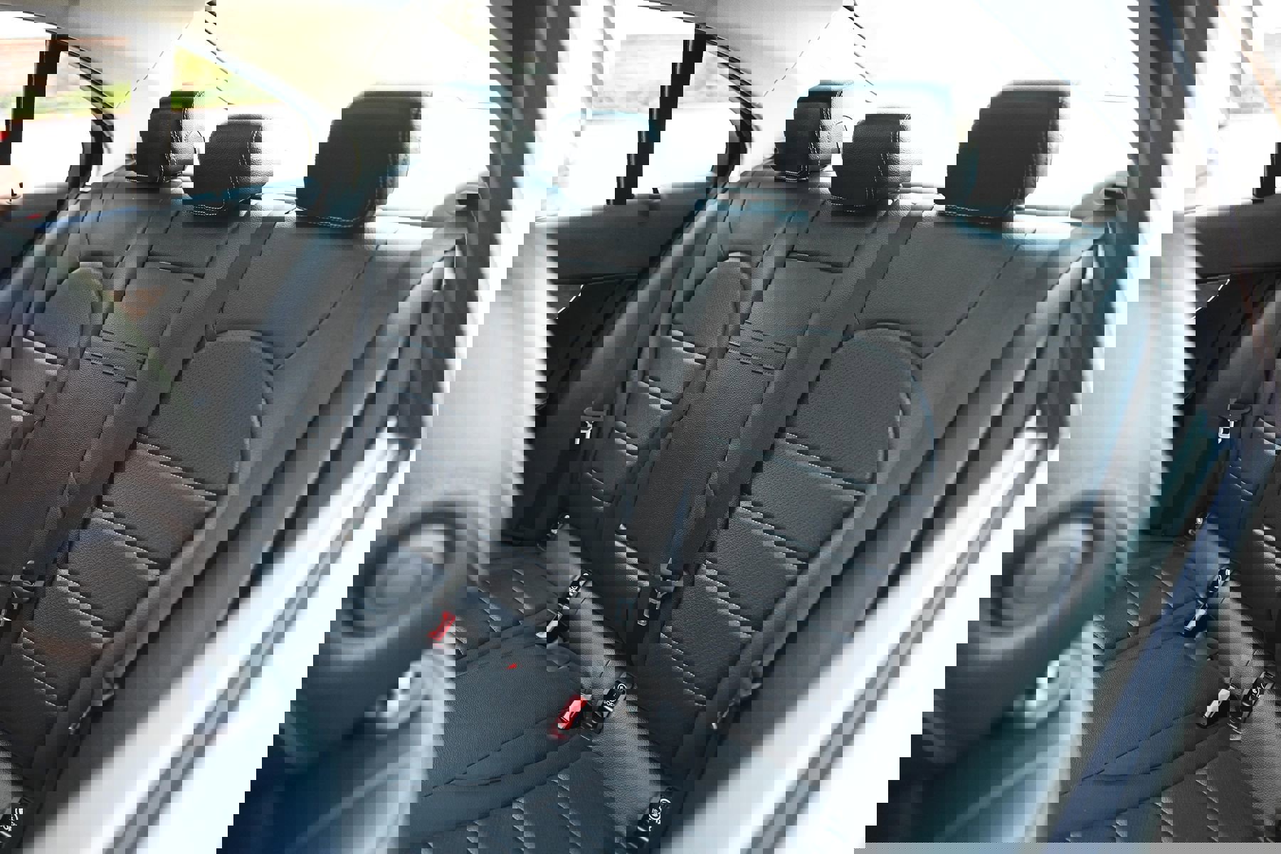 Used 2018 Mercedes-Benz C 300 4MATIC Sedan image 18