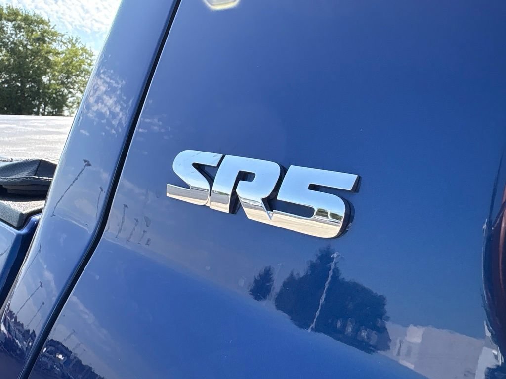 Used 2014 Toyota Tundra SR5 w/ TRD Off Road Package AWD/4WD image 5