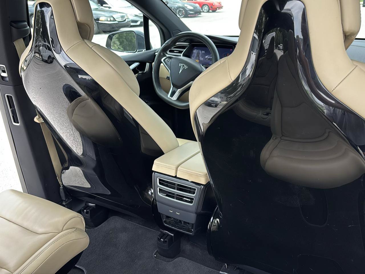 Used 2016 Tesla Model X 75D AWD/4WD image 28