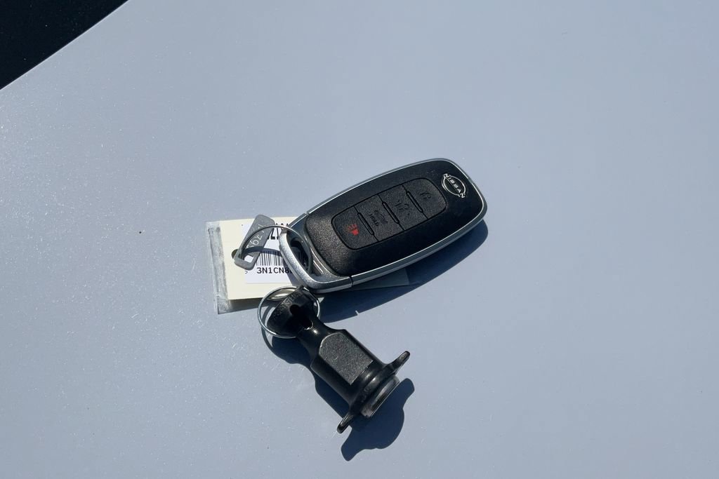 Used 2025 Nissan Versa SV w/ Trunk Package FWD image 25