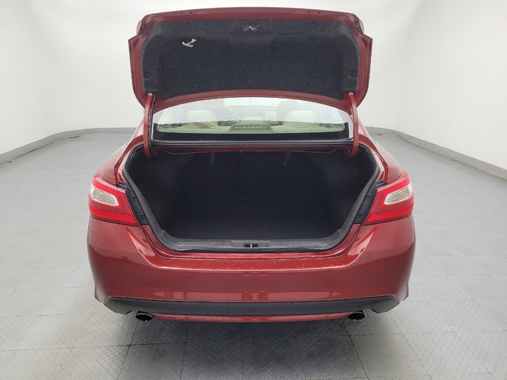 Used 2016 Nissan Altima 2.5 SV FWD image 29
