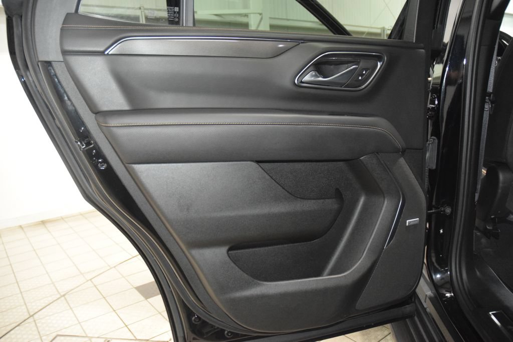 Used 2024 GMC Yukon AT4 AWD/4WD image 48