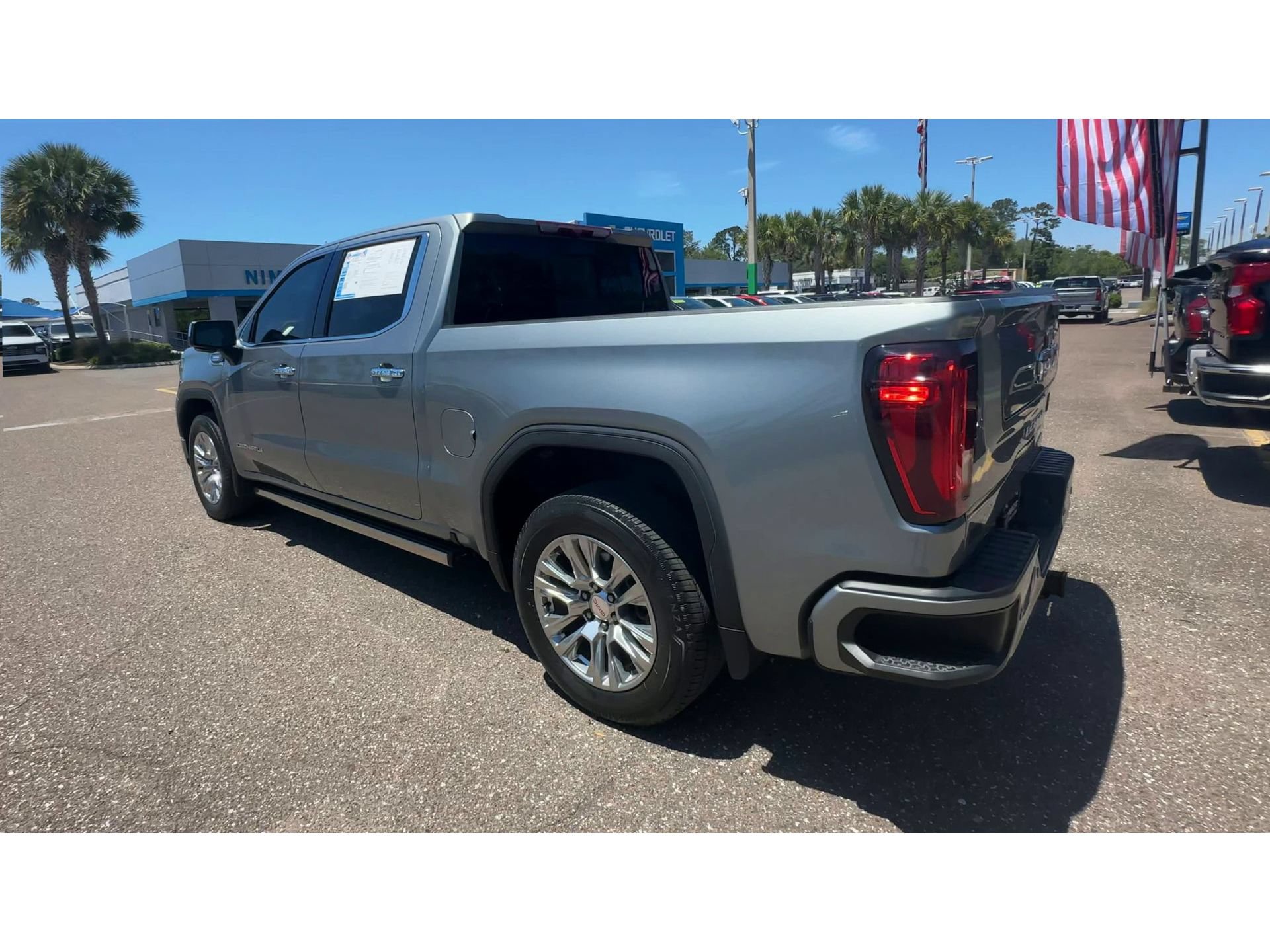 Used 2023 GMC Sierra 1500 Denali AWD/4WD image 4
