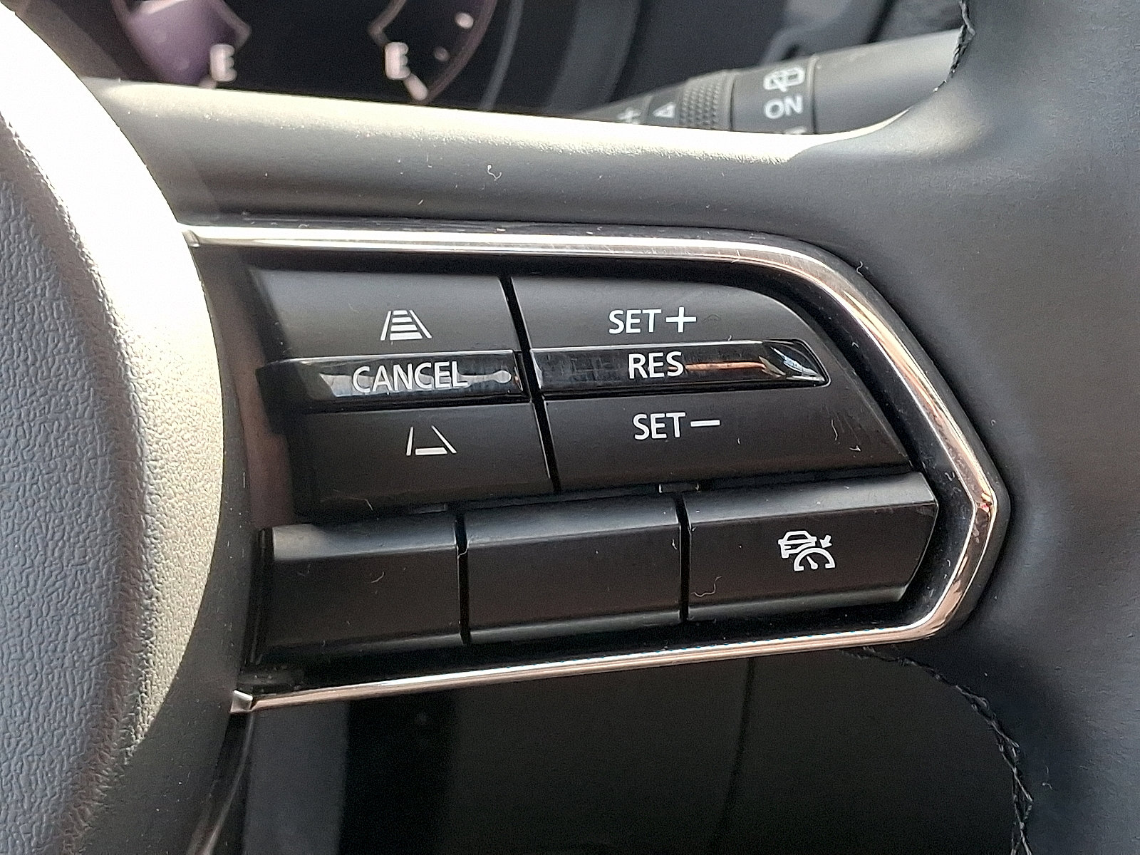 Certified 2024 MAZDA CX-90 Plug-In Hybrid w/ Premium Pkg image 26