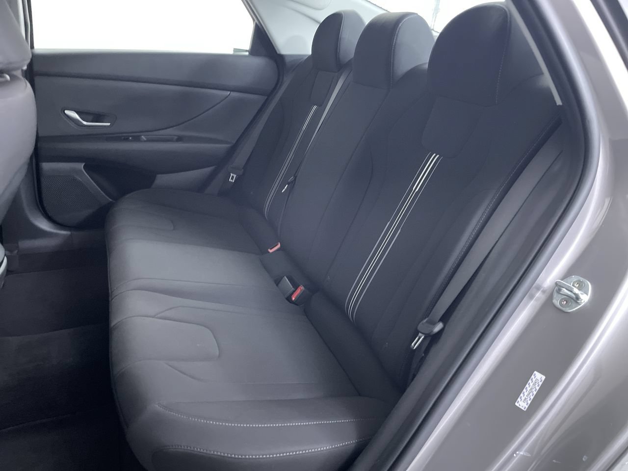 Used 2021 Hyundai Elantra SEL FWD image 19