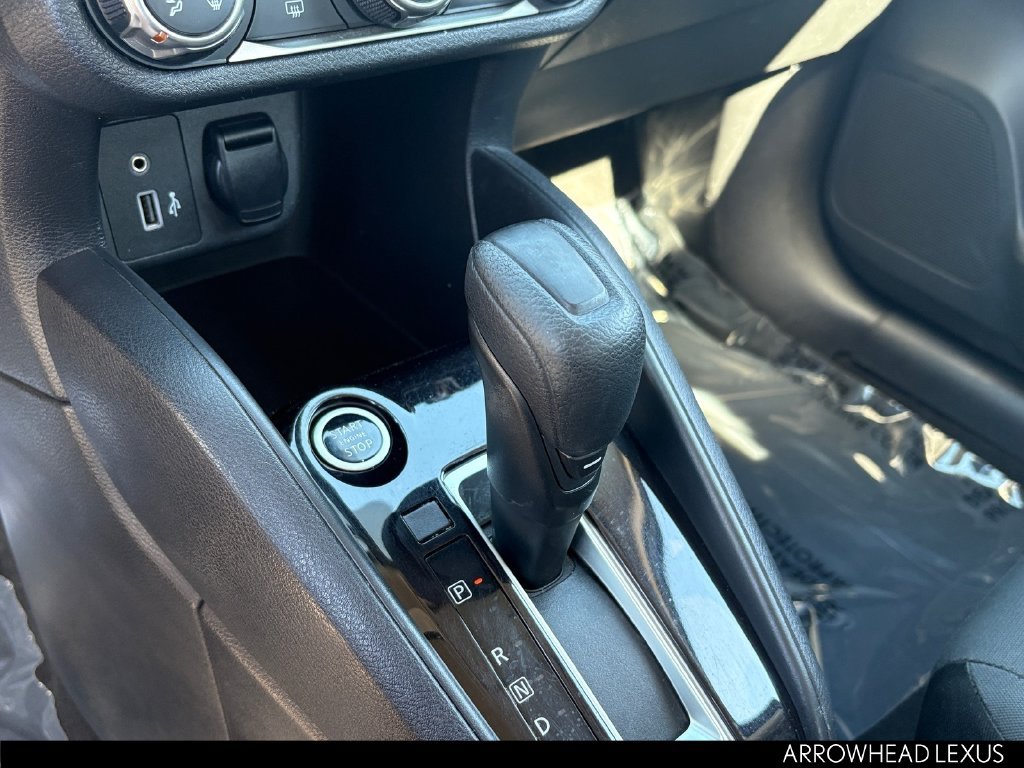 Used 2020 Nissan Versa S FWD image 30