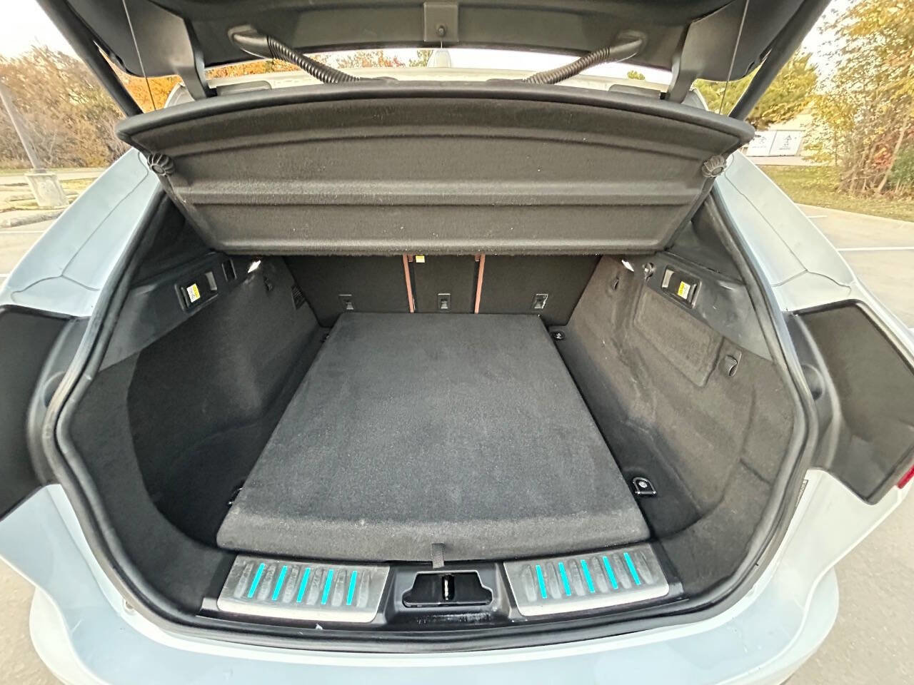 Used 2017 Jaguar F-PACE S image 11