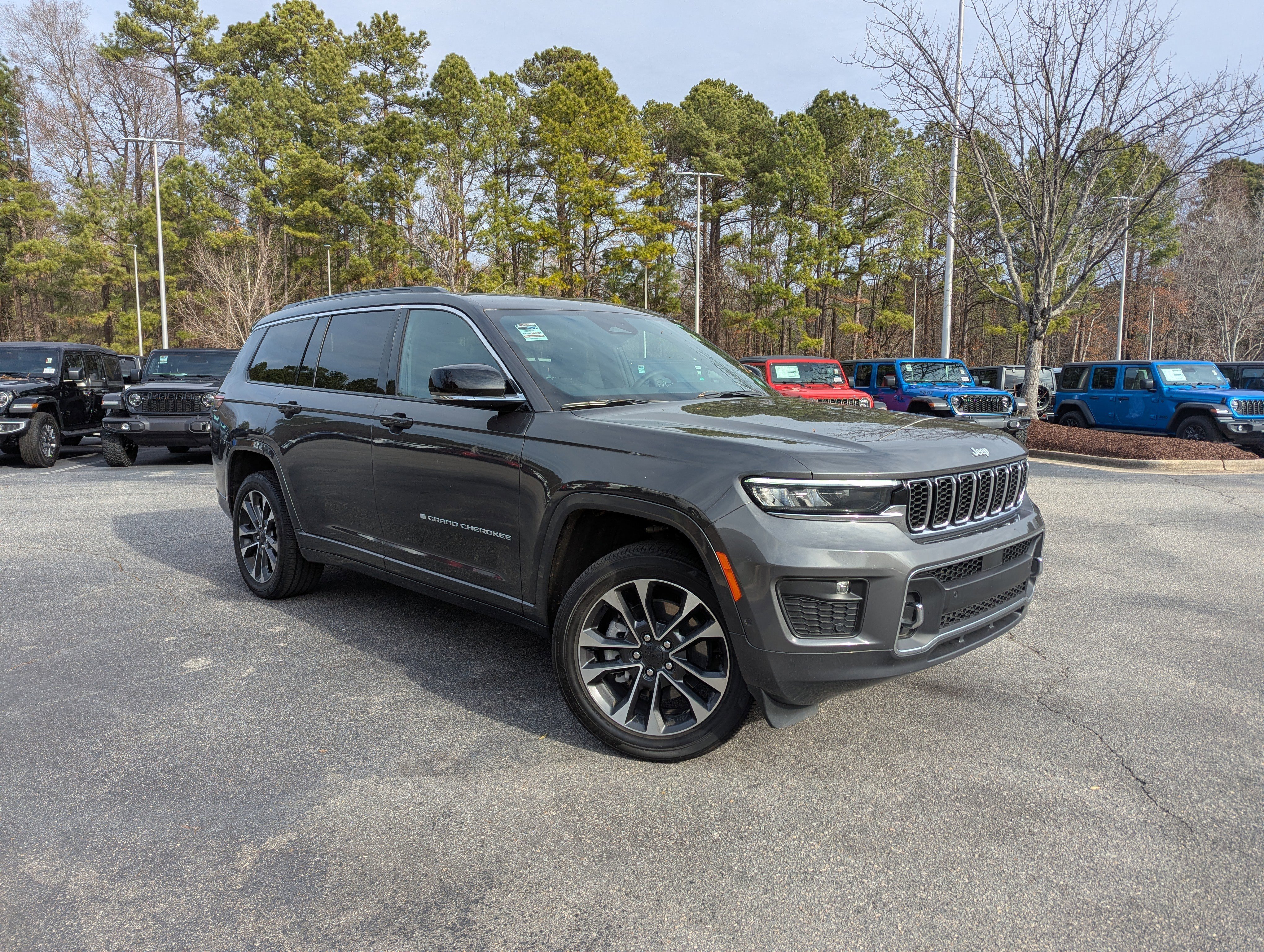 Certified 2024 Jeep Grand Cherokee L Overland w/ Trailer Tow Package image 3