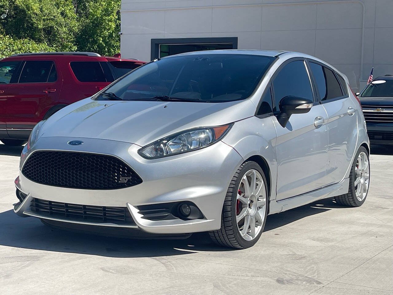 Used 2015 Ford Fiesta ST FWD image 2