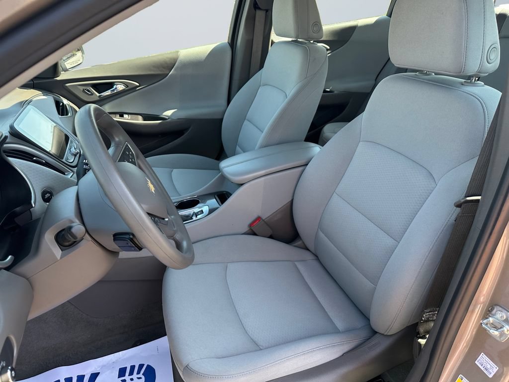 Used 2023 Chevrolet Malibu LT FWD image 9