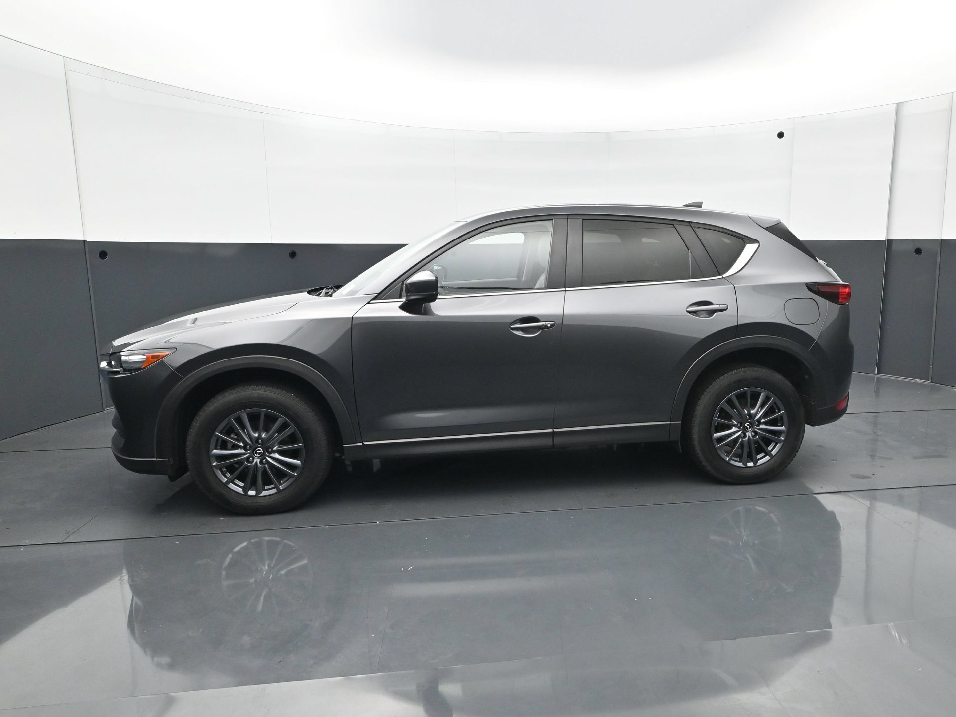 Used 2021 MAZDA CX-5 Touring w/ Touring Preferred SV Package AWD/4WD image 3