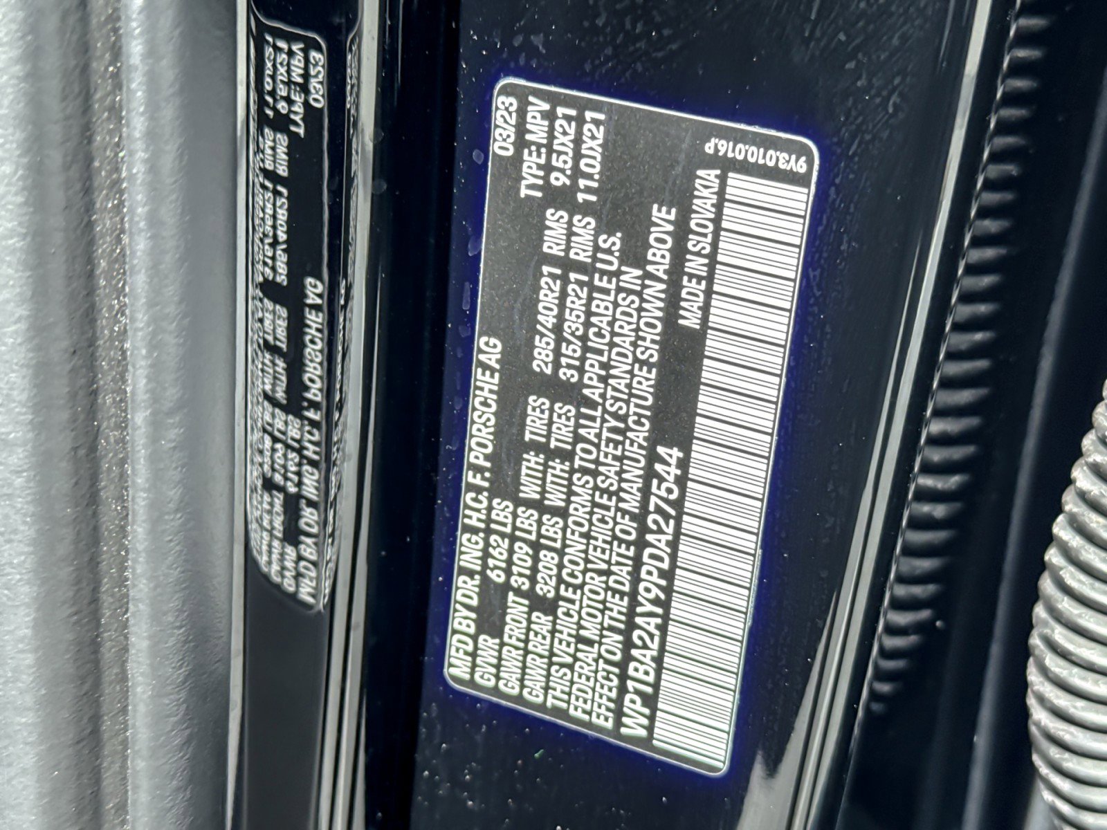 Certified 2023 Porsche Cayenne Coupe image 29