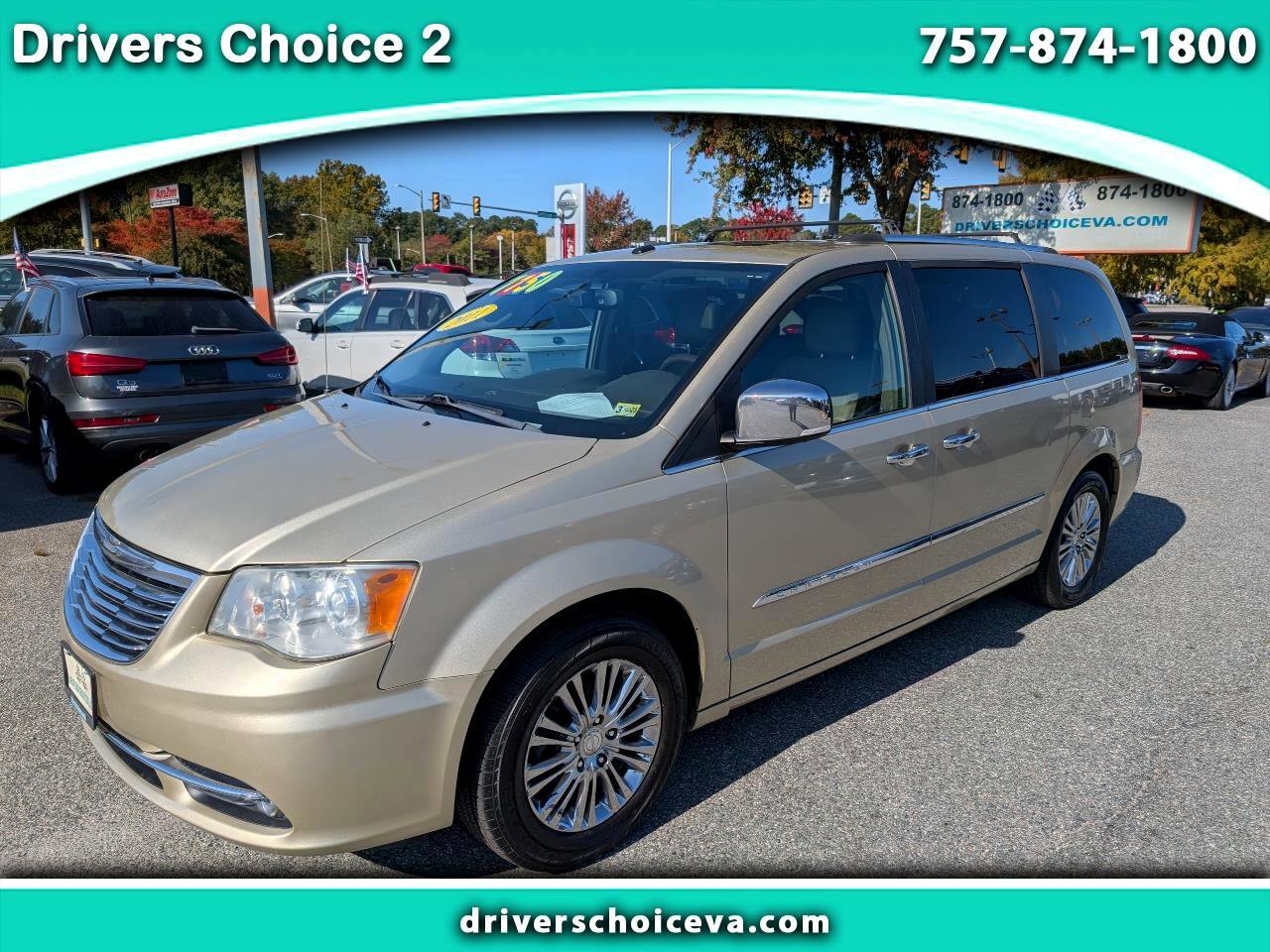 Used 2011 Chrysler Town & Country Limited w/ Trailer Tow Group