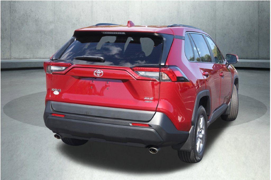 Used 2023 Toyota RAV4 XLE w/ Convenience Package AWD/4WD image 12