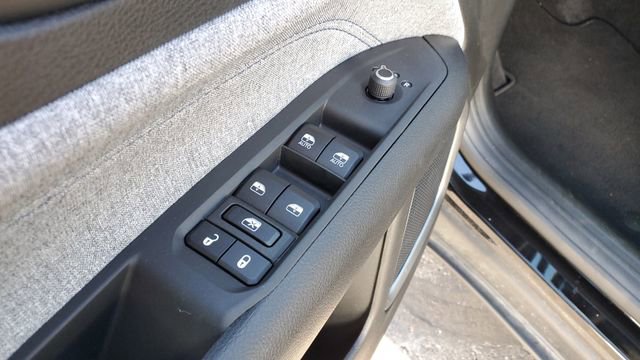 Certified 2024 Jeep Compass Latitude image 5