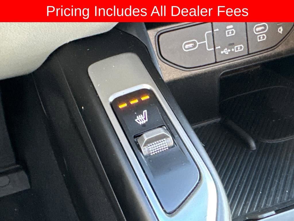 Certified 2024 Kia Sorento S w/ Panoramic Sunroof Package FWD image 20