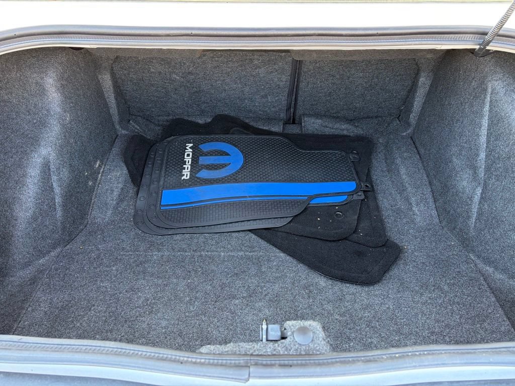 Used 2019 Dodge Challenger R/T RWD image 18