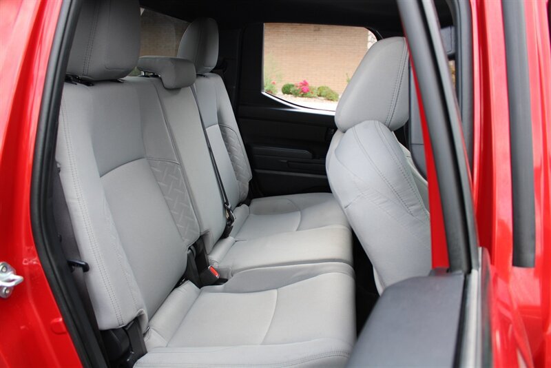 Used 2024 Toyota Tacoma SR5 AWD/4WD image 26
