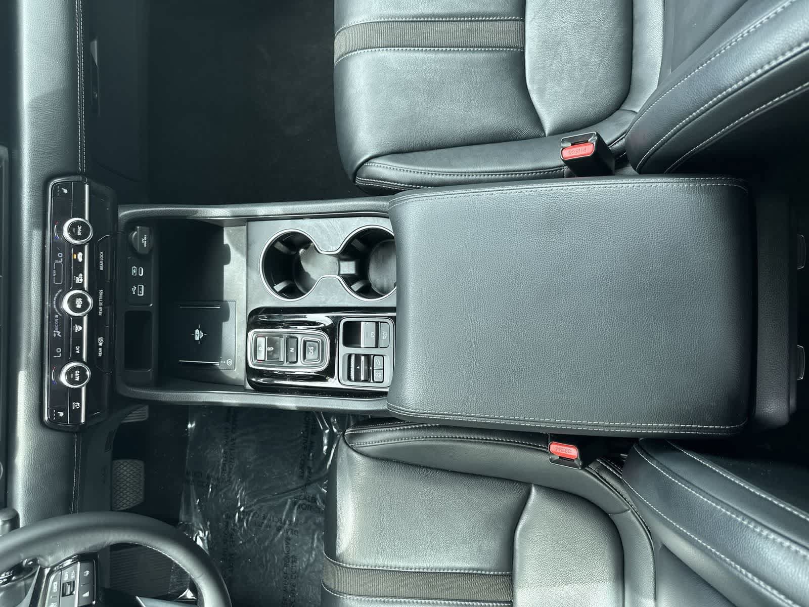 Used 2024 Honda Pilot Touring image 19