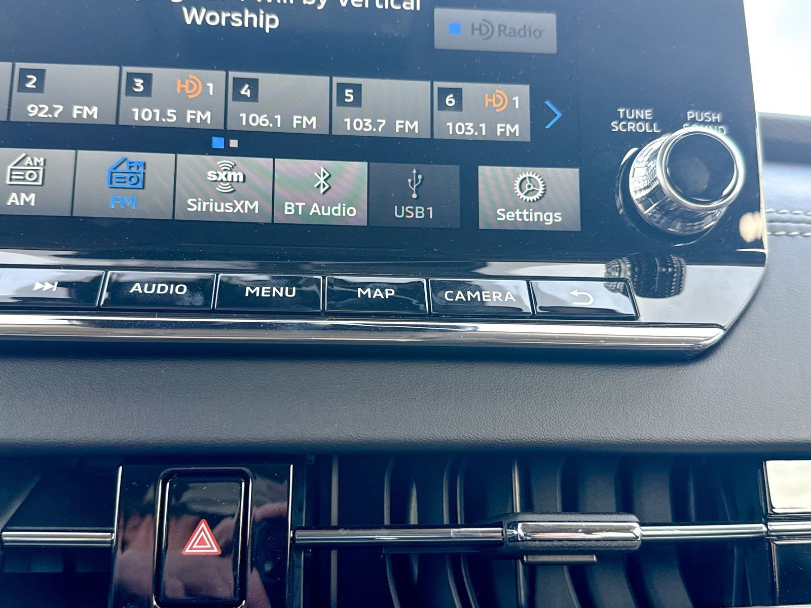 New 2025 Mitsubishi Outlander SEL image 32