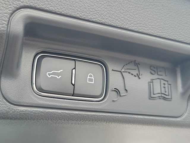 Certified 2025 Ford Explorer ST-Line RWD image 7