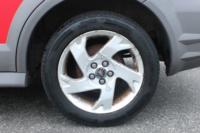 Used 2006 Pontiac Vibe w/ Preferred Package FWD image 31