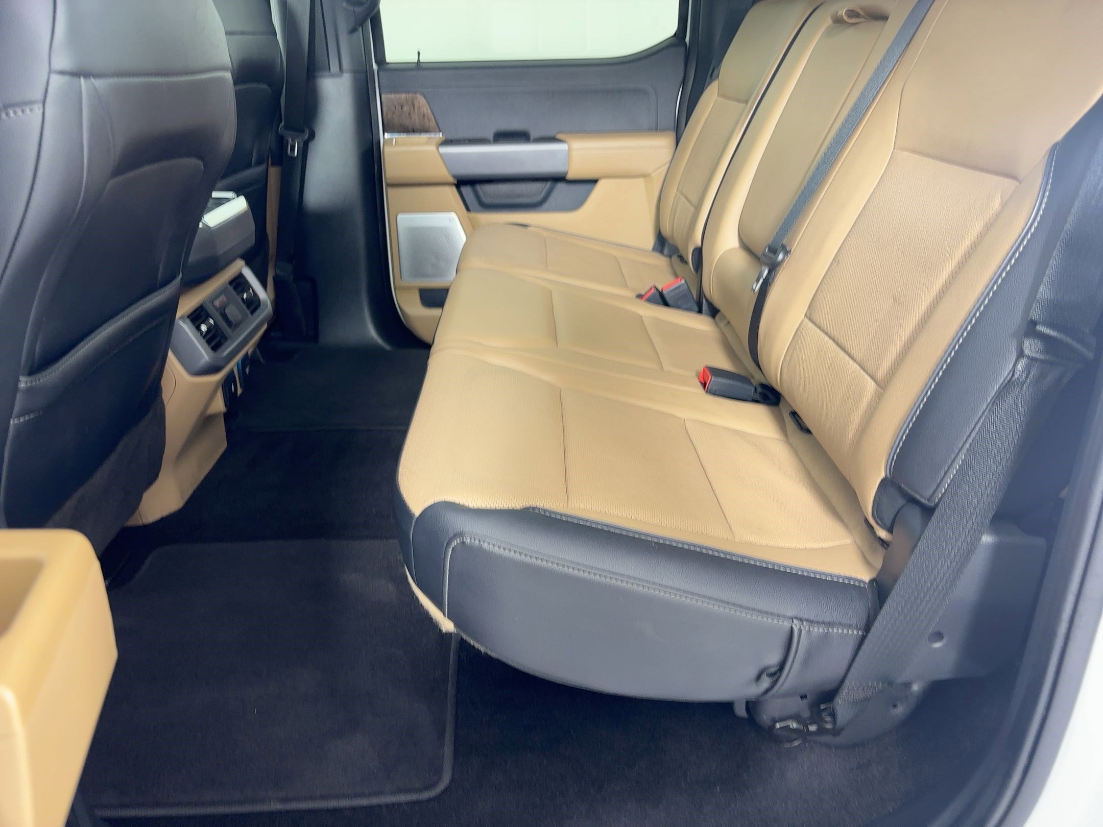 Used 2022 Ford F150 Lariat w/ Equipment Group 502A High image 15