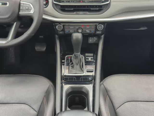 Used 2023 Jeep Compass Limited w/ Elite Group AWD/4WD image 29
