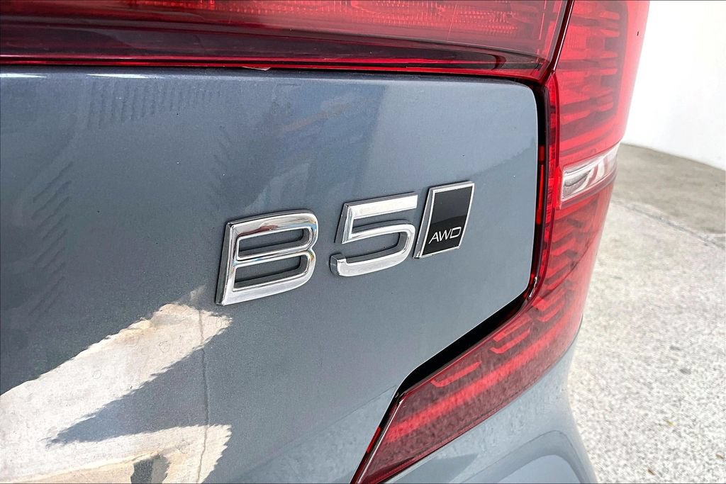 Used 2024 Volvo S60 B5 Plus AWD/4WD image 38
