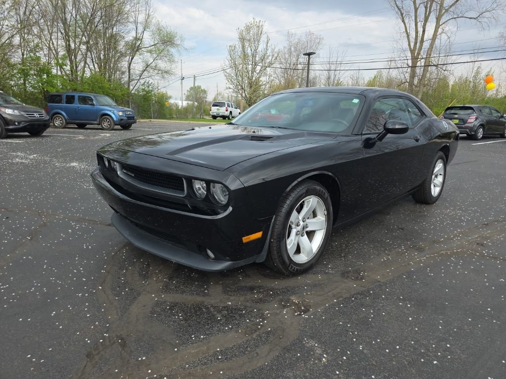 Used 2014 Dodge Challenger SXT Plus image 3