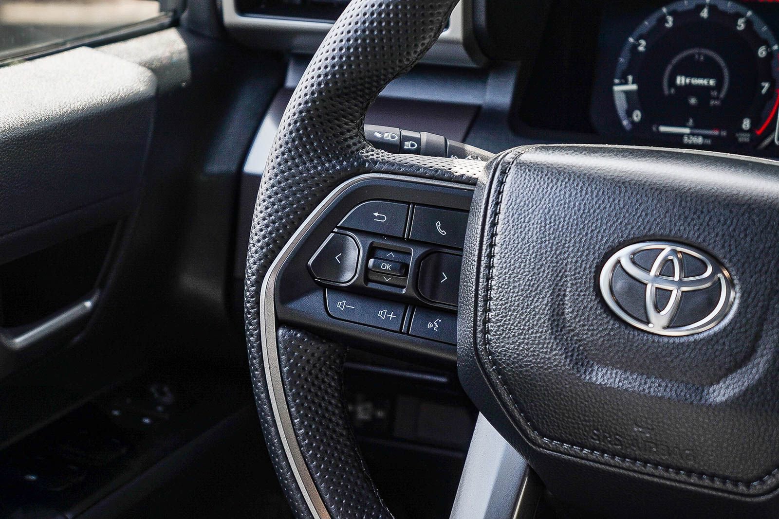 Certified 2024 Toyota Tacoma TRD Off-Road w/ TRD Off Road Upgrade Package AWD/4WD image 20