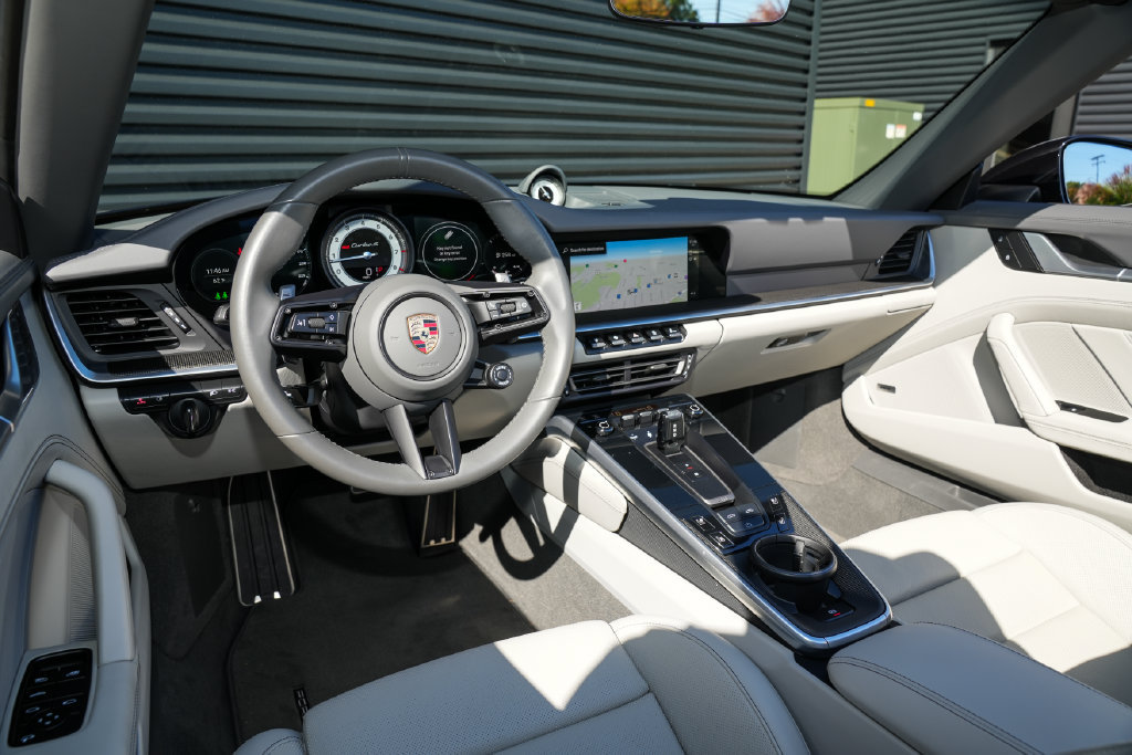 Certified 2022 Porsche 911 Turbo S AWD/4WD image 27