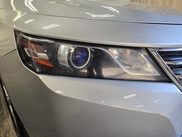 Used 2014 Chevrolet Impala LT FWD image 4