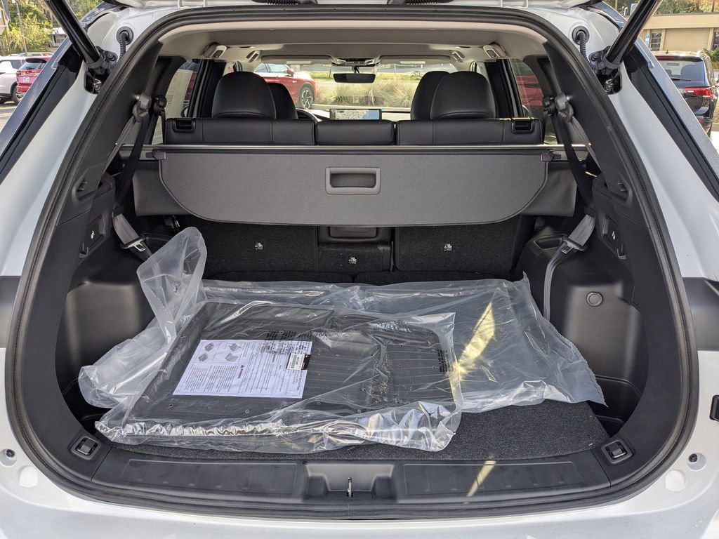 New 2025 Mitsubishi Outlander SE image 13