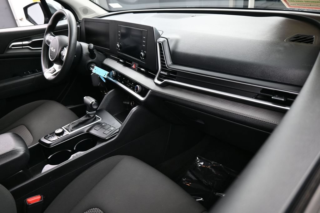 Used 2023 Kia Sportage LX AWD/4WD image 44