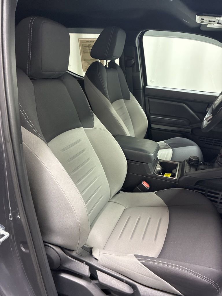 Used 2025 Toyota Tacoma TRD Sport image 28
