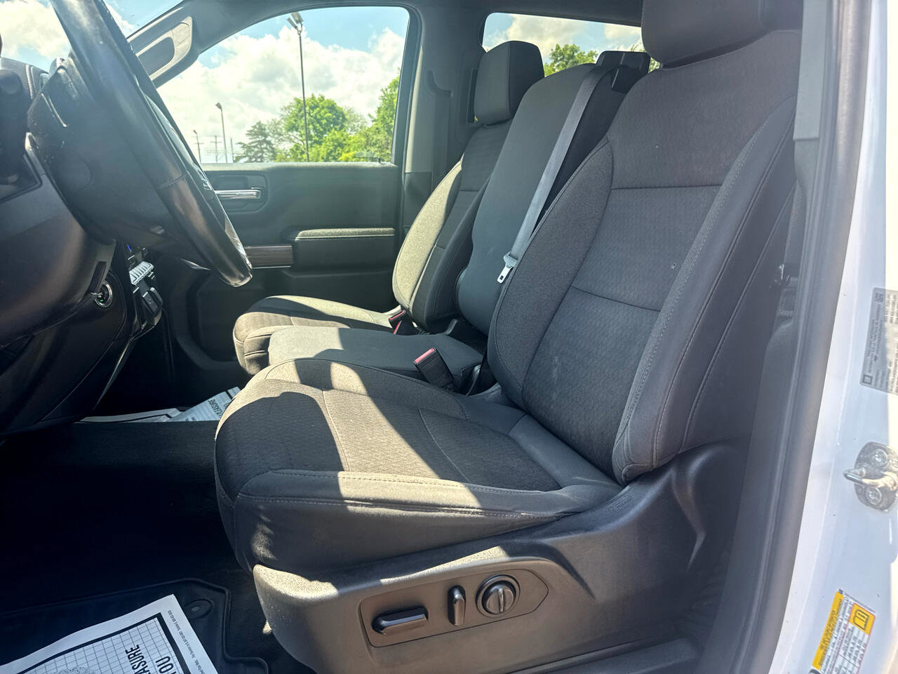 Used 2019 Chevrolet Silverado 1500 LT image 14