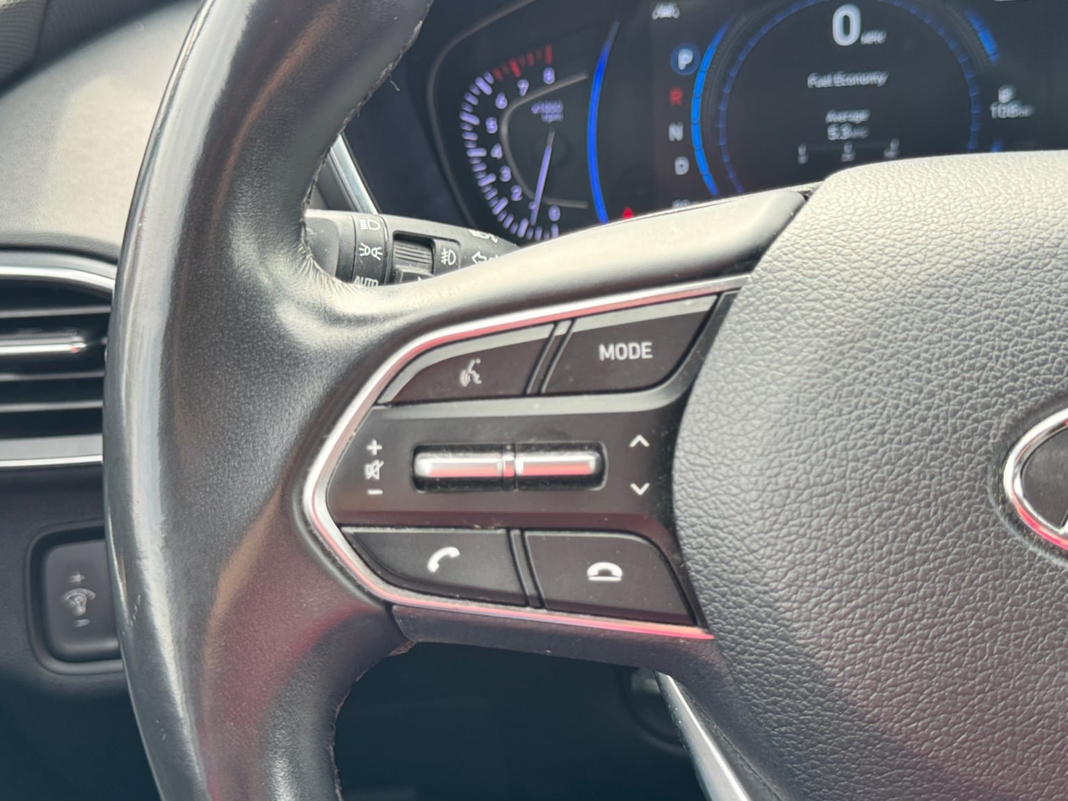 Used 2019 Hyundai Santa Fe FWD image 22