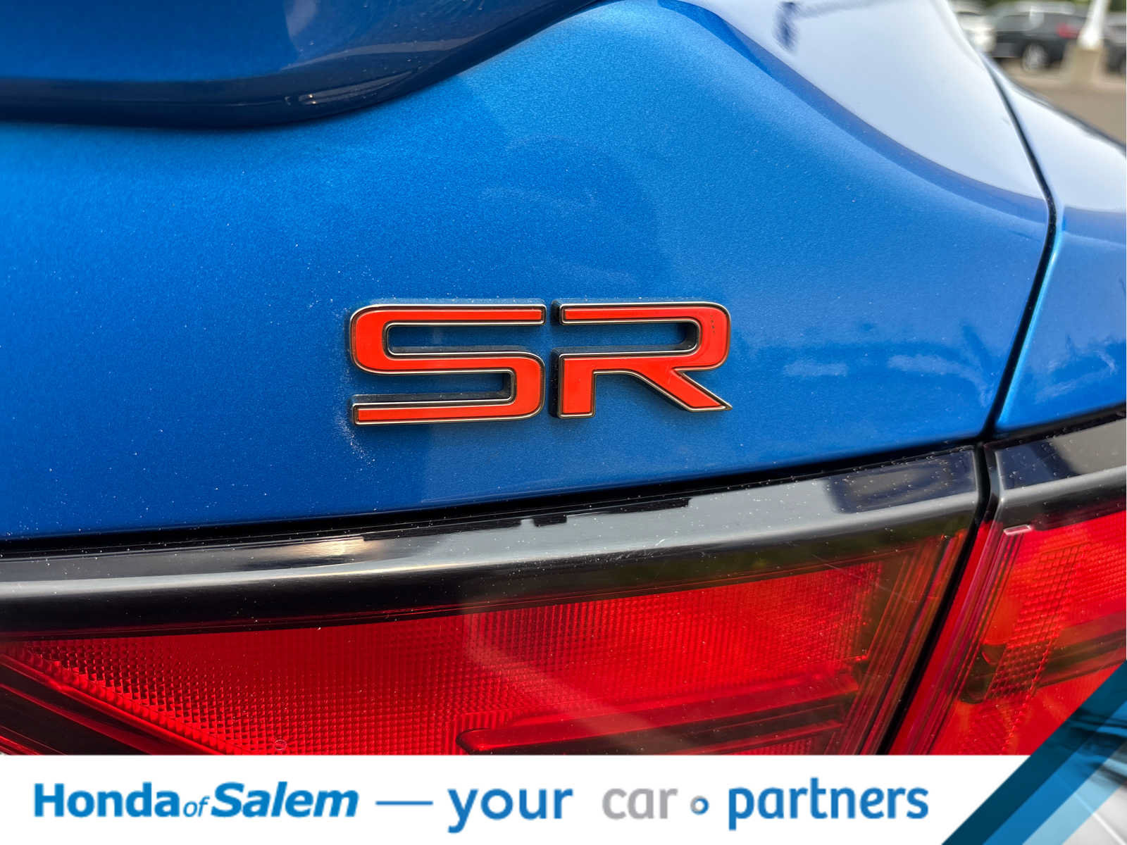 Used 2025 Nissan Sentra SR FWD image 7